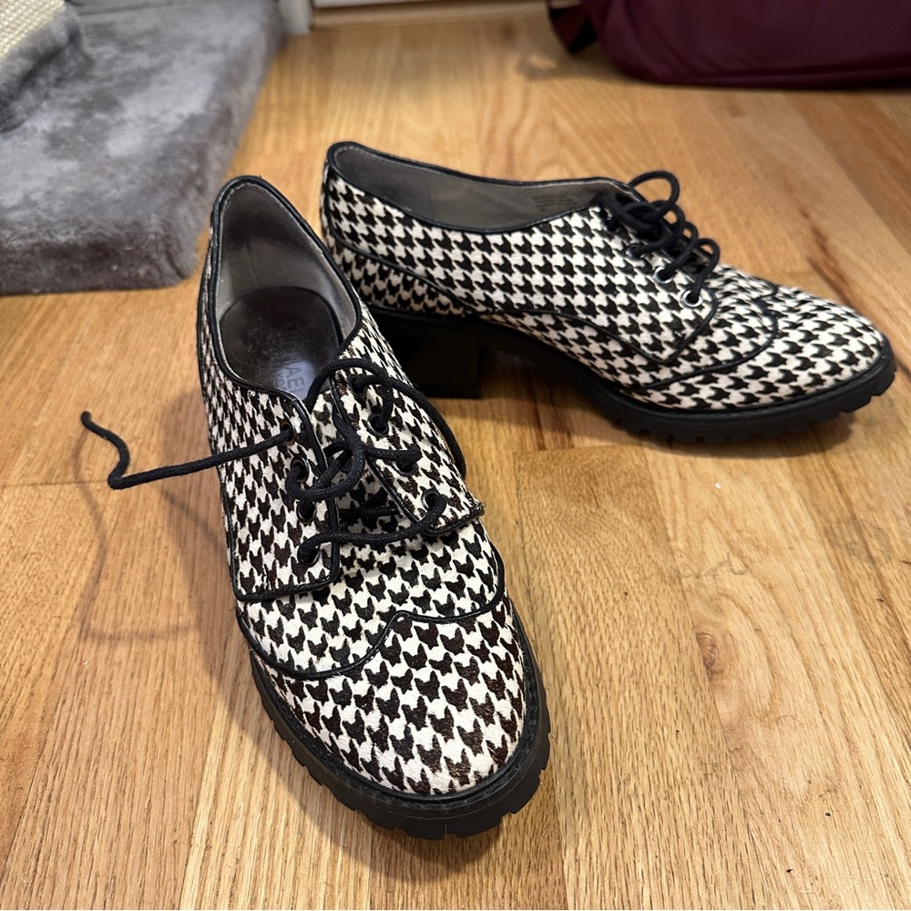 MICHAEL Michael Kors Black/Brown and White Lace Up Heel Calf Hair Oxfords Sz7
